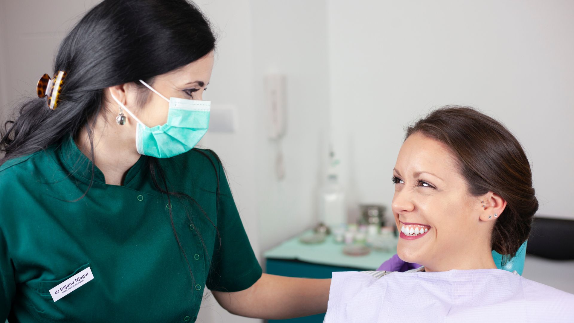 Chirurgien-dentiste : et si travailler moins était la meilleure décision que vous puissiez prendre pour votre cabinet ?